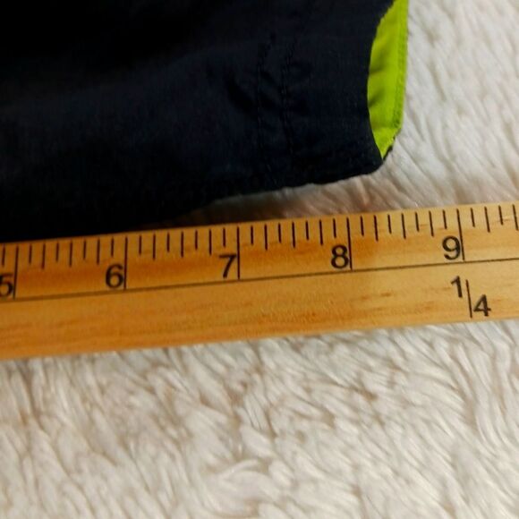 Speedo Swim Trunk/Board Short Men's XXL Black/Neon Green. Lined. Hip Pocket..... - Picture 12 of 12